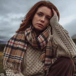 John Hanly Merino Wollen Sjaal Klassieke Camel Tartan