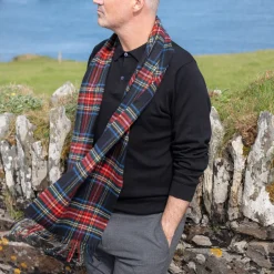 John Hanly Merino Wollen Sjaal Zwart Stewart Tartan